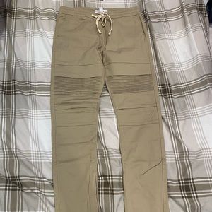 Brand new. Fashionova Men: Size M Track Pant
